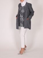 ⁦Grey jacket⁩ - الصورة ⁦3⁩